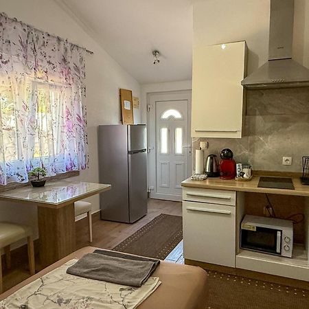 Apartman Meghan Pula Eksteriør billede