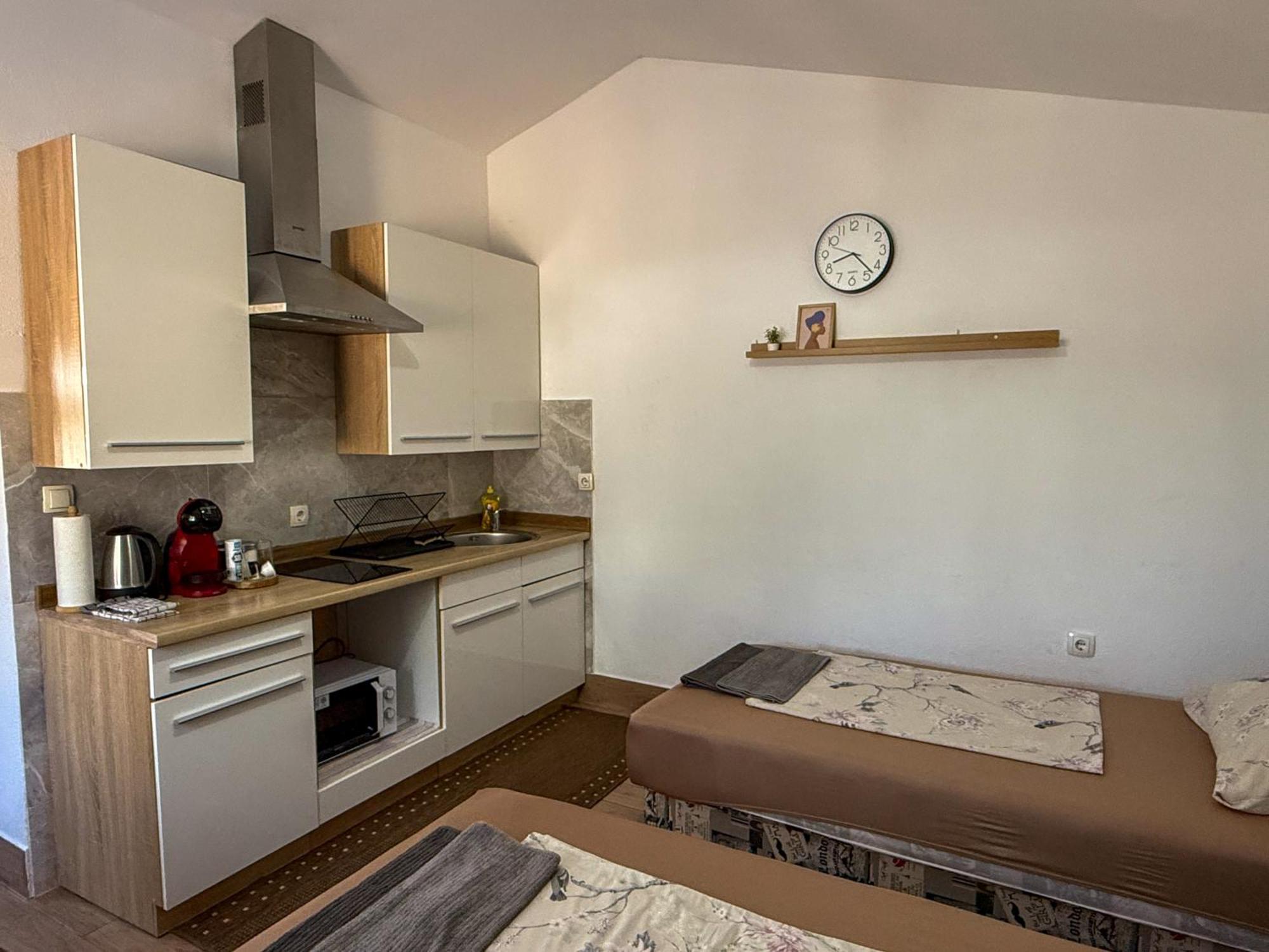 Apartman Meghan Pula Eksteriør billede