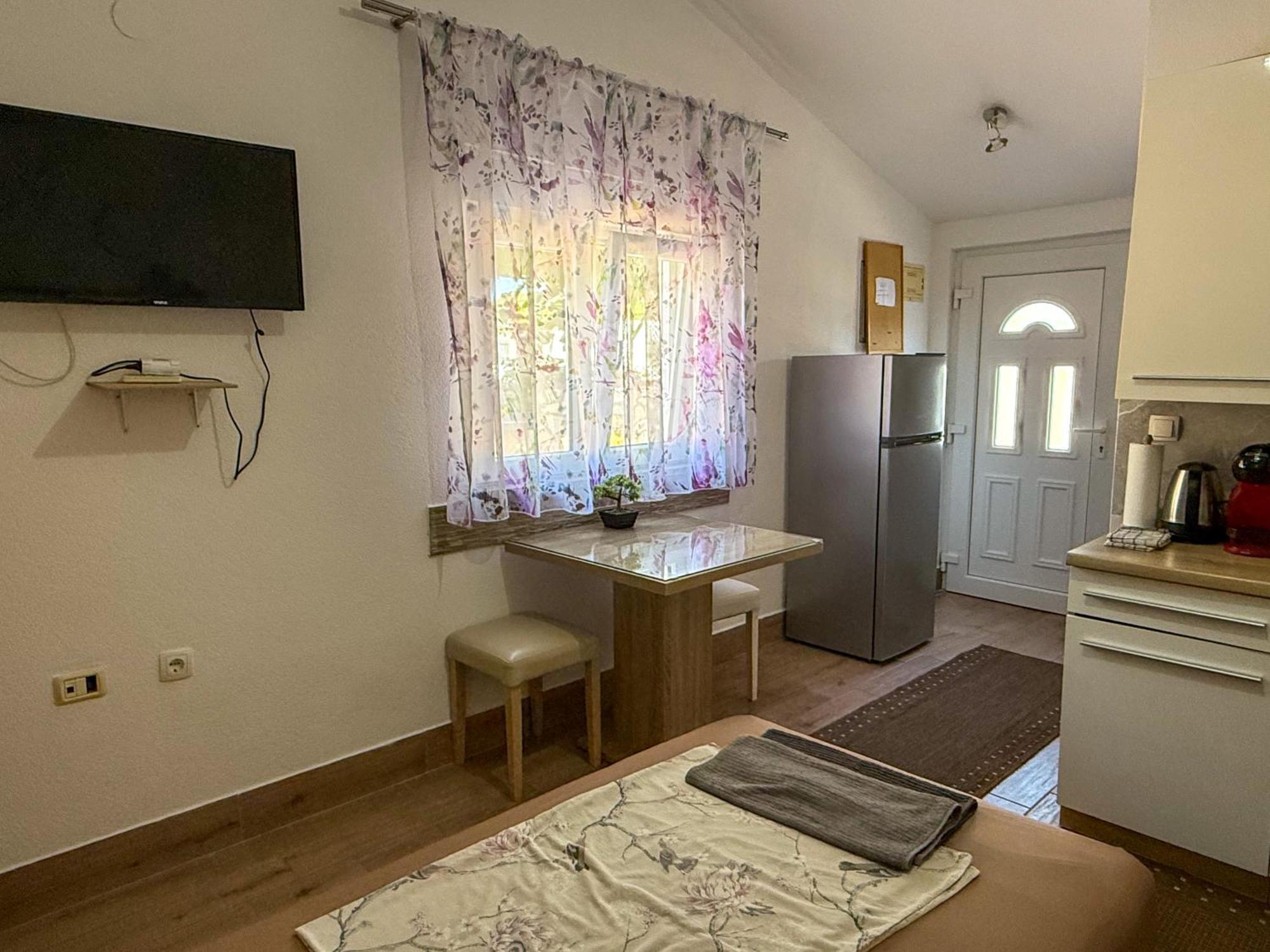 Apartman Meghan Pula Eksteriør billede